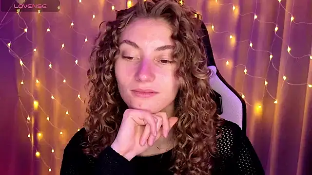 lady curls online show from 9, 1, 2025