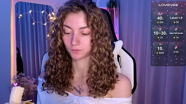 lady curls online show from 6, 3, 2025