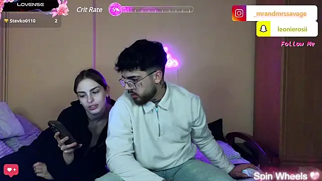 MrAndMrsSavage online show from 6, 2, 2025