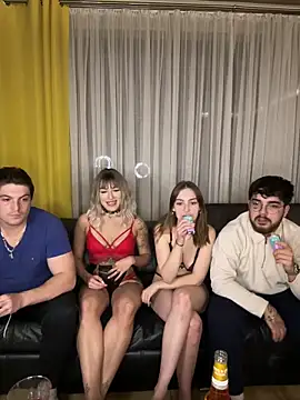 MrAndMrsSavage online show from 15, 3, 2025