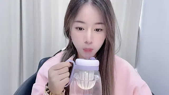 chloe-01 online show from 14, 12, 2024