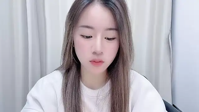 Snapshot of chloe-01 chatting on 24, 1, 2025 chloe-01 online show from 24, 1, 2025