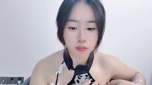 chloe-01 online show from 19, 12, 2025