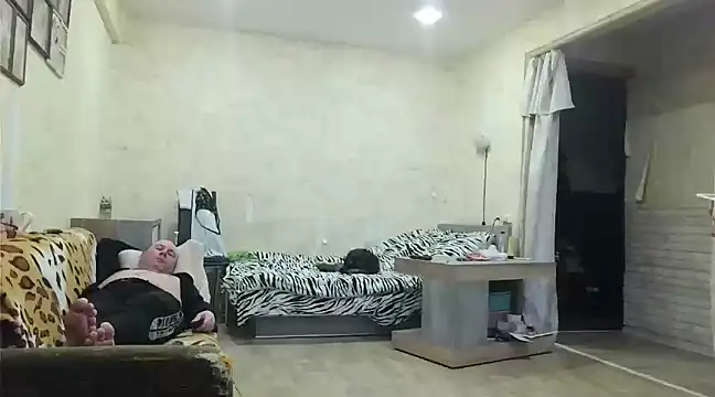 AgnichBan online show from 1, 3, 2025