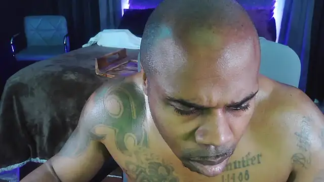 Dcrush17 online show from 13, 12, 2024