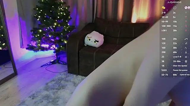 Snapshot of UrLittleVikky chatting on 20, 12, 2024 UrLittleVikky online show from 20, 12, 2024