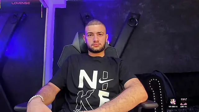 Snapshot of MaximusDick1_ chatting on 16, 9, 2025 MaximusDick1 online show from 16, 9, 2025