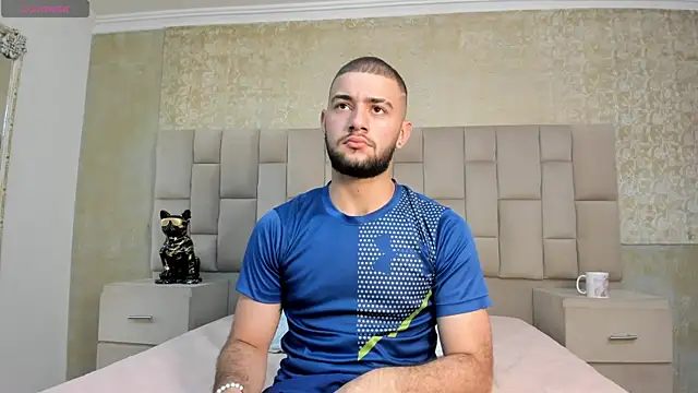 Snapshot of MaximusDick1_ chatting on 22, 11, 2025 MaximusDick1 online show from 22, 11, 2025