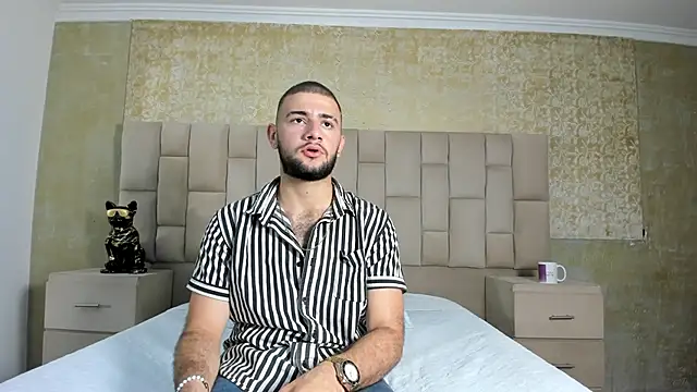 Snapshot of MaximusDick1_ chatting on 23, 11, 2025 MaximusDick1 online show from 23, 11, 2025