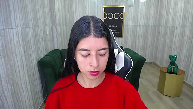 Snapshot of Bela_t_ chatting on 13, 12, 2024 Bela t online show from 13, 12, 2024