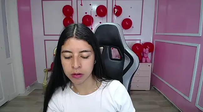 Snapshot of Bela_t_ chatting on 20, 2, 2025 Bela t online show from 20, 2, 2025