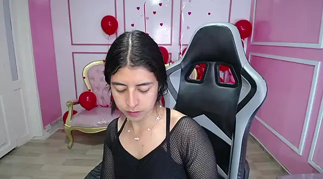 Snapshot of Bela_t_ chatting on 22, 2, 2025 Bela t online show from 22, 2, 2025