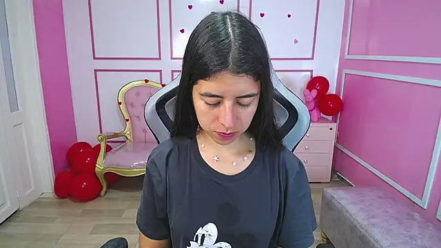 Snapshot of Bela_t_ chatting on 7, 3, 2025 Bela t online show from 7, 3, 2025