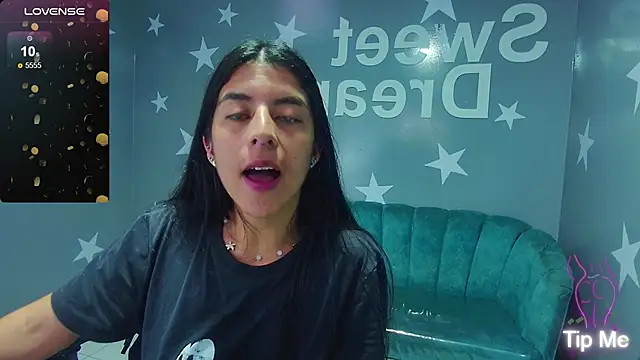 Snapshot of Bela_t_ chatting on 8, 3, 2025 Bela t online show from 8, 3, 2025