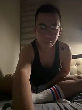 Snapshot of lucaboggy chatting on 8, 11, 2025 lucaboggy online show from 8, 11, 2025