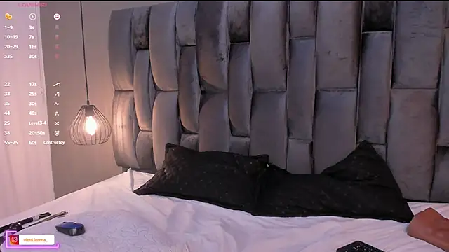 Lorena Vieira  online show from 23, 2, 2025