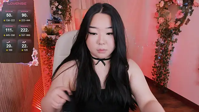 Snapshot of mei_honey_ chatting on 18, 12, 2024 mei honey  online show from 18, 12, 2024