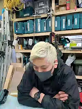 Snapshot of da--------i chatting on 11, 2, 2025 da--------i online show from 11, 2, 2025