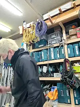 Snapshot of da--------i chatting on 11, 2, 2025 da--------i online show from 11, 2, 2025