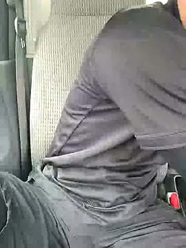 Snapshot of da--------i chatting on 25, 10, 2025 da--------i online show from 25, 10, 2025