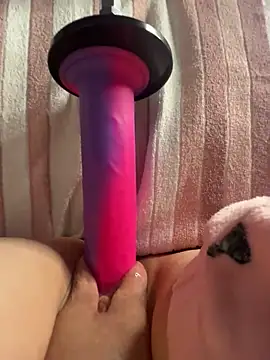 luisa1 online show from 11, 11, 2025