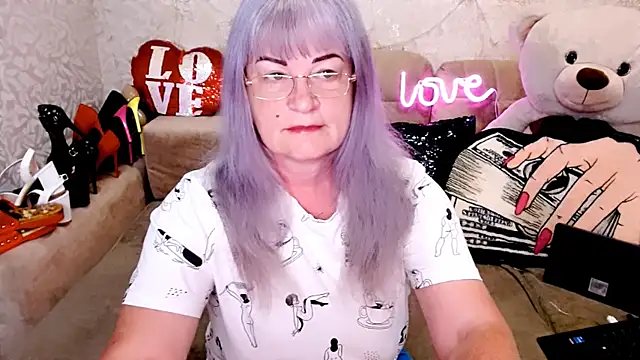 Snapshot of SiberiabBerry chatting on 4, 5, 2026 SiberiabBerry online show from 4, 5, 2026