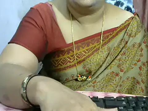 Snapshot of Naughty_Nityaa chatting on 20, 1, 2025 Naughty Nityaa online show from 20, 1, 2025