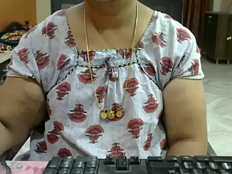 Snapshot of Naughty_Nityaa chatting on 24, 2, 2025 Naughty Nityaa online show from 24, 2, 2025