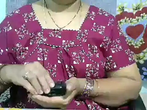 Snapshot of Naughty_Nityaa chatting on 20, 3, 2025 Naughty Nityaa online show from 20, 3, 2025