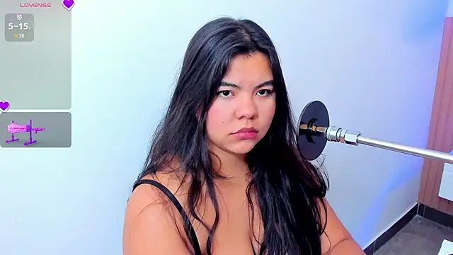 klhoe boobs online show from 18, 12, 2025