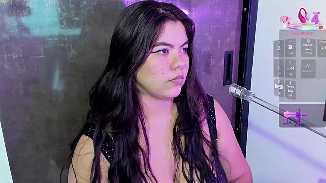 Snapshot of klhoe_boobs chatting on 29, 4, 2026 klhoe boobs online show from 29, 4, 2026