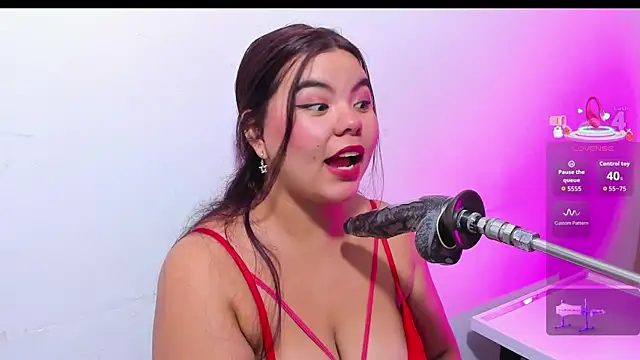 Snapshot of klhoe_boobs chatting on 7, 5, 2026 klhoe boobs online show from 7, 5, 2026