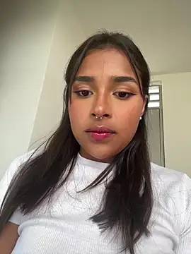 Snapshot of Mariangel_11 chatting on 13, 12, 2024 Mariangel 11 online show from 13, 12, 2024