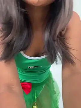 Snapshot of Mariangel_11 chatting on 24, 12, 2024 Mariangel 11 online show from 24, 12, 2024