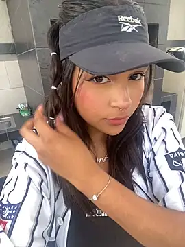 Snapshot of Mariangel_11 chatting on 14, 1, 2025 Mariangel 11 online show from 14, 1, 2025