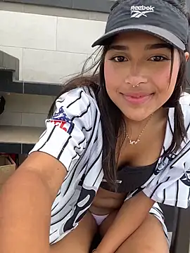 Snapshot of Mariangel_11 chatting on 14, 1, 2025 Mariangel 11 online show from 14, 1, 2025