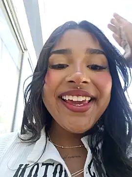 Snapshot of Mariangel_11 chatting on 25, 9, 2025 Mariangel 11 online show from 25, 9, 2025