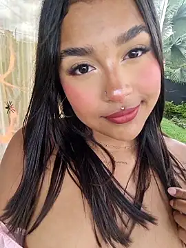 Snapshot of Mariangel_11 chatting on 24, 10, 2025 Mariangel 11 online show from 24, 10, 2025