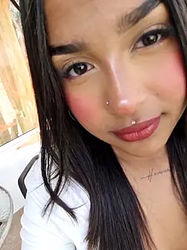 Snapshot of Mariangel_11 chatting on 28, 10, 2025 Mariangel 11 online show from 28, 10, 2025