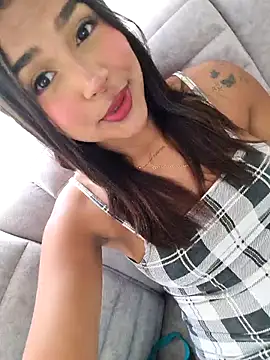 Snapshot of Mariangel_11 chatting on 15, 11, 2025 Mariangel 11 online show from 15, 11, 2025