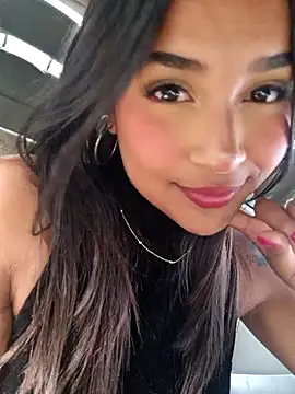 Snapshot of Mariangel_11 chatting on 18, 11, 2025 Mariangel 11 online show from 18, 11, 2025