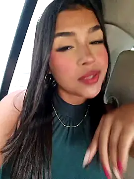 Snapshot of Mariangel_11 chatting on 21, 11, 2025 Mariangel 11 online show from 21, 11, 2025