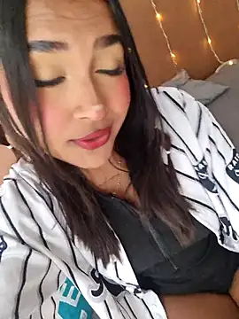 Snapshot of Mariangel_11 chatting on 24, 11, 2025 Mariangel 11 online show from 24, 11, 2025