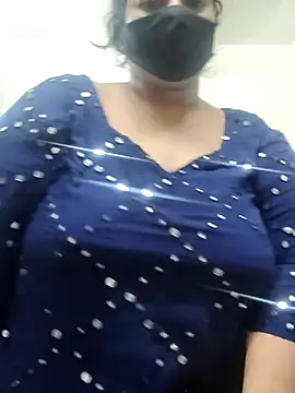 Snapshot of zeepe19 chatting on 9, 10, 2025 zeepe19 online show from 9, 10, 2025