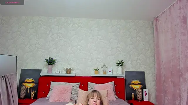 KattyPeachX online show from 2, 6, 2026