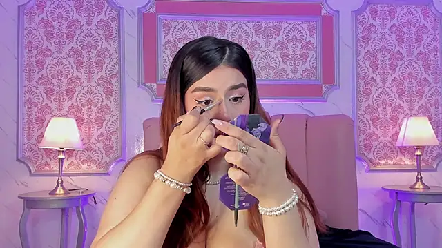 Snapshot of Miamontoya chatting on 1, 3, 2025 Miamontoya online show from 1, 3, 2025