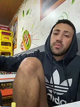 JuanZapata33 online show from 6, 12, 2024