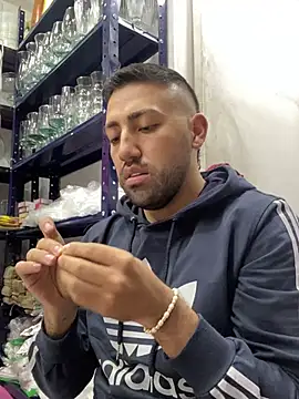 JuanZapata33 online show from 26, 12, 2024