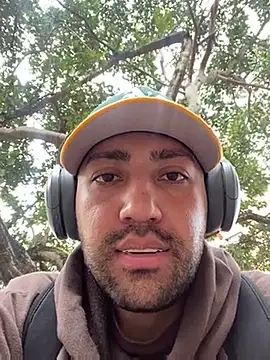 JuanZapata33 online show from 1, 1, 2025