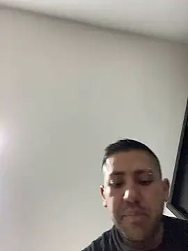 JuanZapata33 online show from 18, 2, 2025